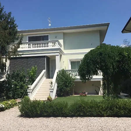 Romantika Apartment
